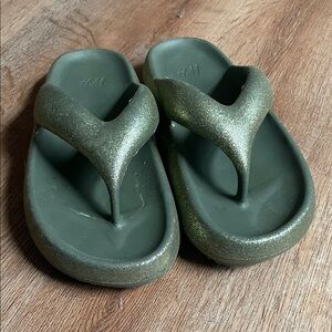 H&M Glittery Green Flip Flops‎